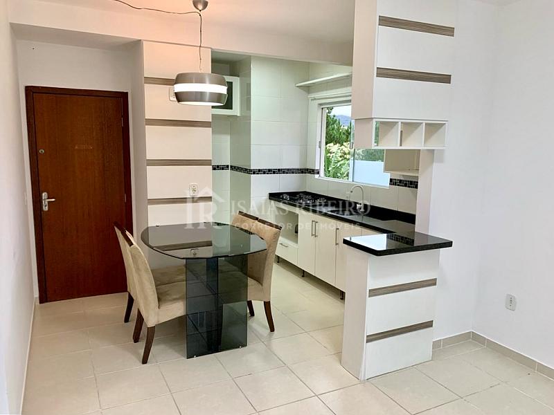Apartamento com 2 quartos semimobiliado em Areias, S�o Jos� 1