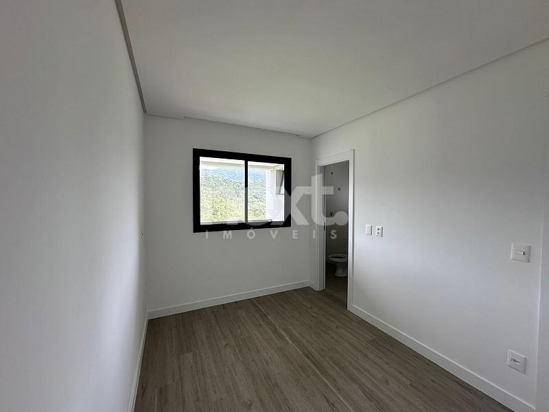 BRAVA GARDEN ANDAR ALTO - 02 SUÍTES - PRAIA BRAVA — foto 7