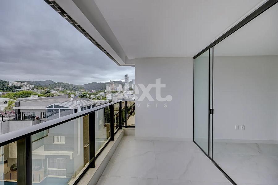 APARTAMENTO A VENDA- SURFERS PARADISE RESIDENCE- PRAIA BRAVA — foto 2