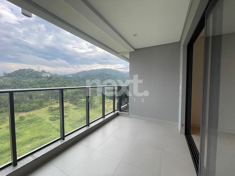 BRAVA GARDEN SEMI MOBILIADO - ANDAR ALTO - PRAIA BRAVA — foto 3