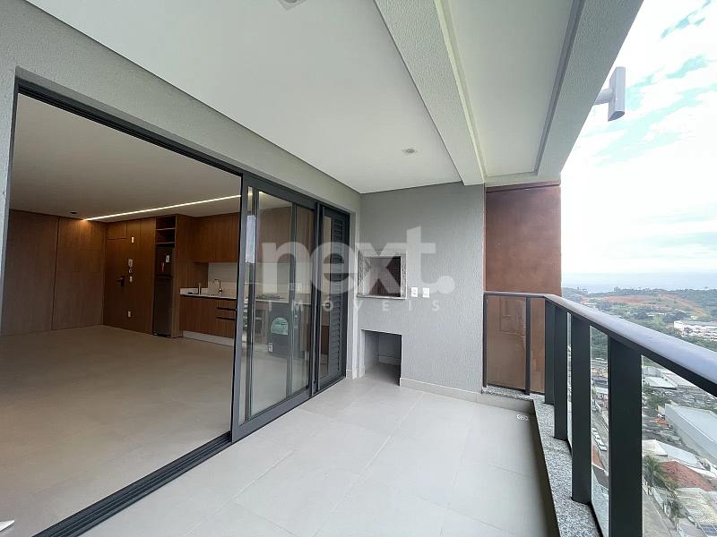 BRAVA GARDEN SEMI MOBILIADO - ANDAR ALTO - PRAIA BRAVA — foto 2