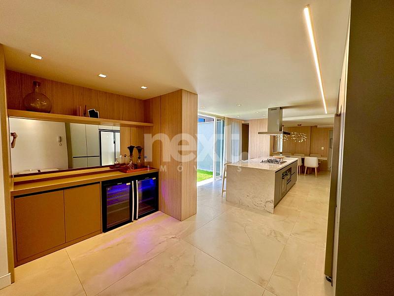 APARTAMENTO A VENDA- PRAIA BRAVA - FINAMENTE MOBILIADO E DECORADO — foto 5