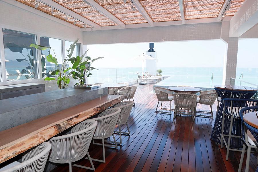 APARTAMENTO A VENDA- PRAIA BRAVA - FINAMENTE MOBILIADO E DECORADO — foto 31