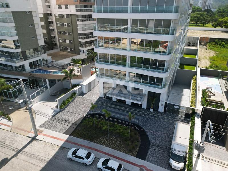 APARTAMENTO A VENDA- PRAIA BRAVA - DE FRENTE VISTA MAR — foto 17