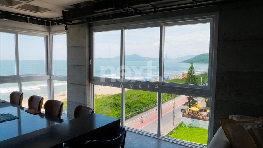 APARTAMENTO A VENDA - BRAVA PRIME RESIDENCE - FRENTE MAR NA PRAIA BRAVA — foto 2