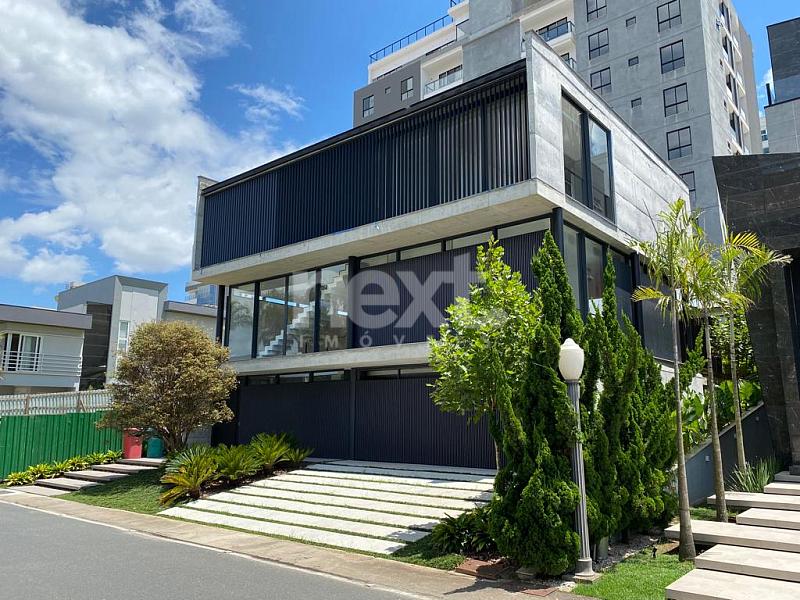 CASA DE ALTO PADRÃO A VENDA - CONDOMÍNIO PORTO RIVIERA EXCLUSIVE - PRAIA BRAVA — foto 28