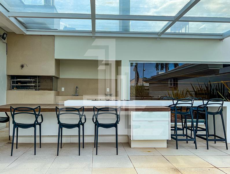 JURERÊ INT. 5 SUÍTES, JACUZZI, HIDRO — foto 16