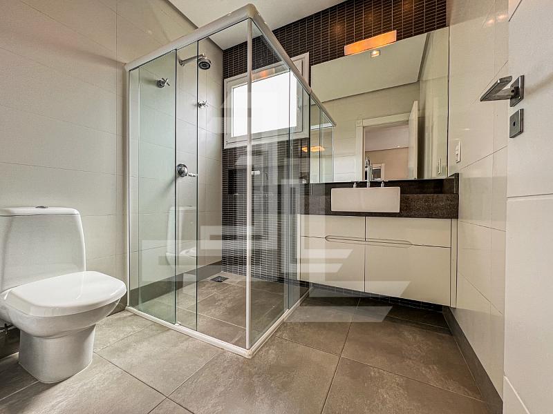 JURERÊ INT. 5 SUÍTES, JACUZZI, HIDRO — foto 20