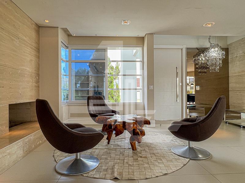 JURERÊ INT. 5 SUÍTES, JACUZZI, HIDRO — foto 3