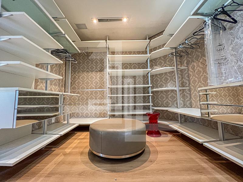 JURERÊ INT. 5 SUÍTES, JACUZZI, HIDRO — foto 32