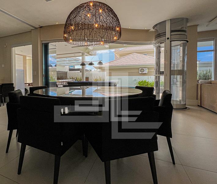 JURERÊ INT. 5 SUÍTES, JACUZZI, HIDRO — foto 8