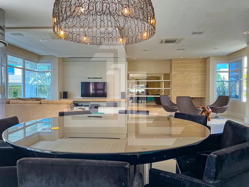 JURERÊ INT. 5 SUÍTES, JACUZZI, HIDRO — foto 9