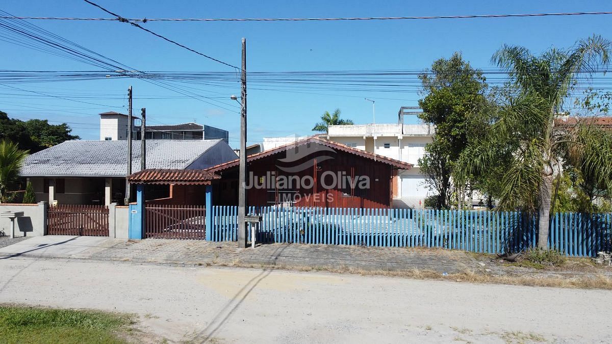 Casa, Casa à Venda com 3 quartos e Piscina - Barra do Saí - Itapoá - Barra do Sai