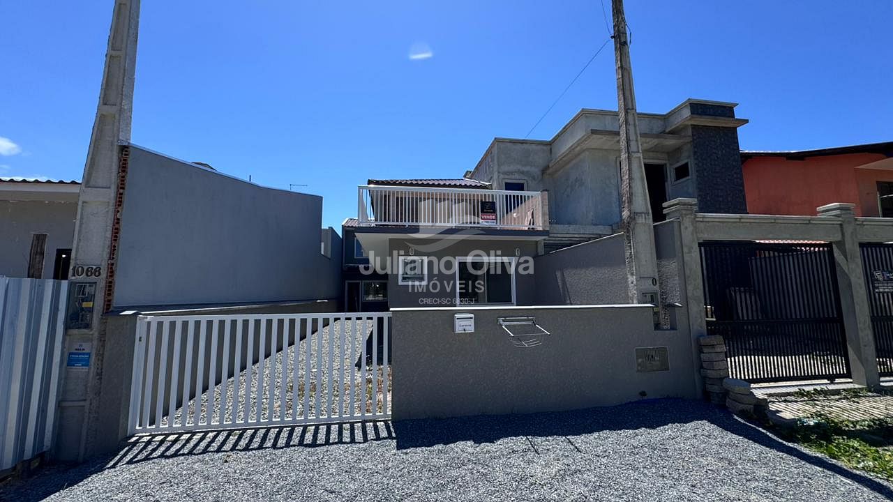 Casa, Oportunidade! Casa a 300 m da praia  na Barra do Saí - Itapoá - Barra do Sai