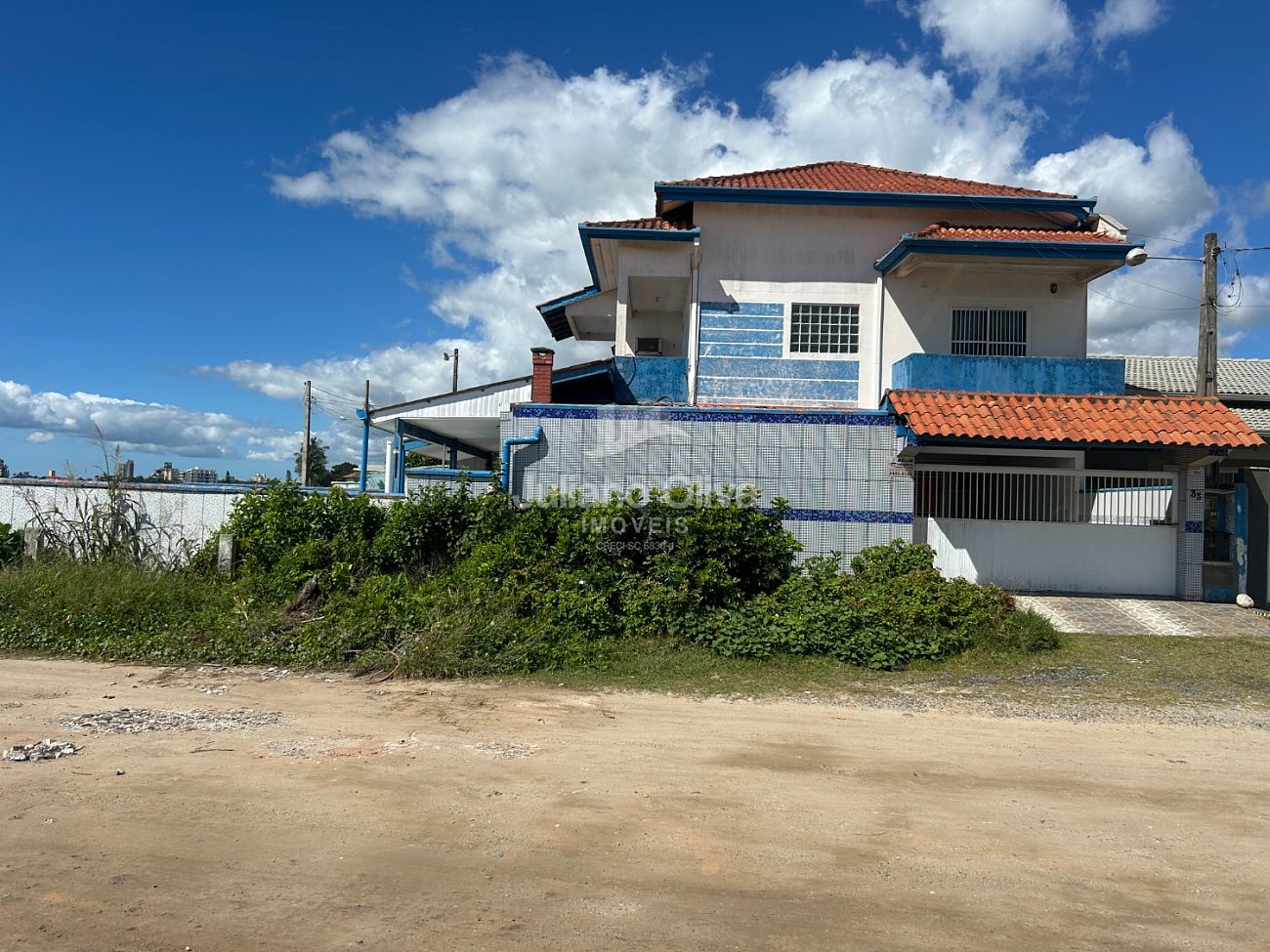 Sobrado, Sobrado frente mar com piscina á venda em Itapoá/SC - Itapoá - Brasilia