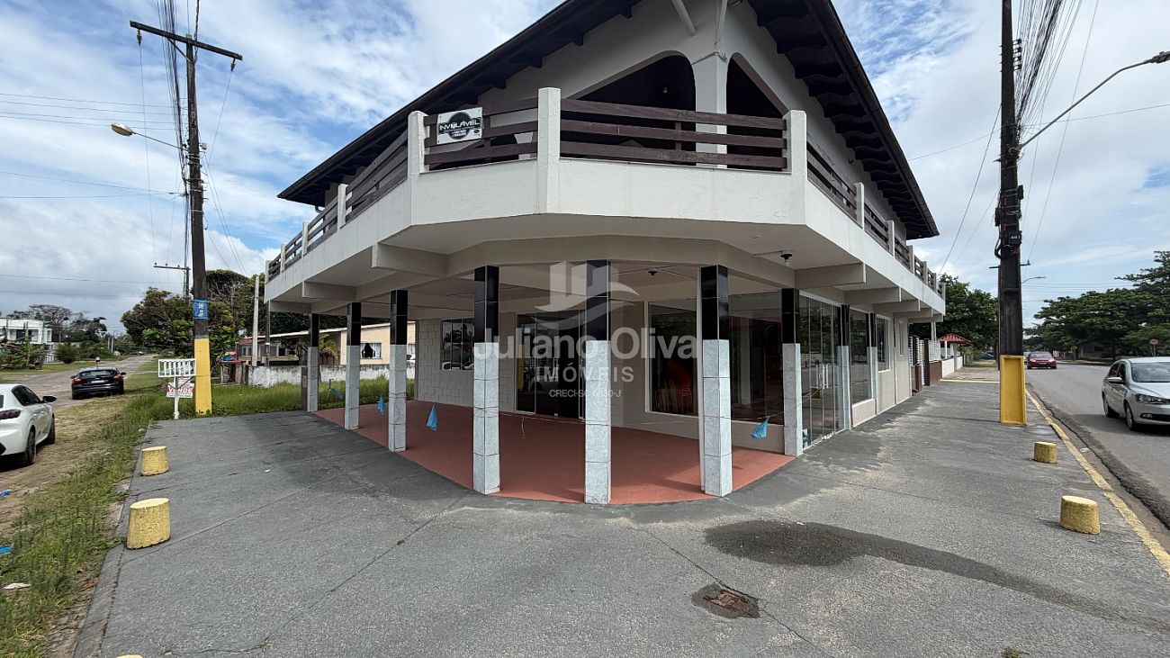 Sobrado, Sobrado com Sala comercial - Itapoá - Barra do Sai