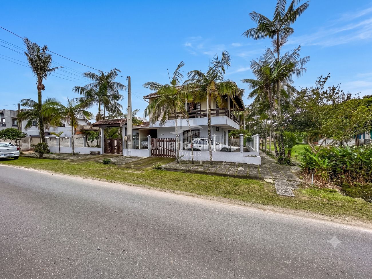 Sobrado, Sobrado á venda com 1 Suíte - Barra do Saí - Itapoá - Barra do Sai