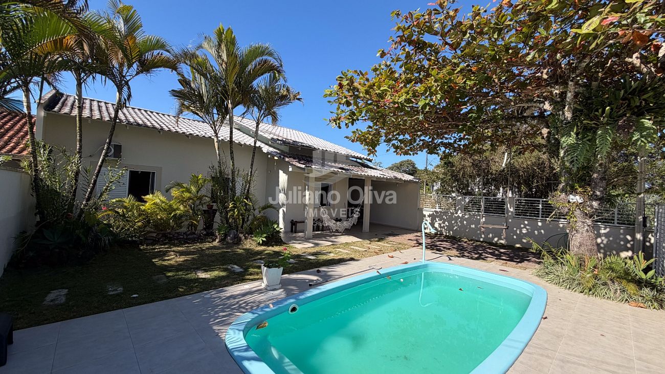 Casa, Casa á Venda com Piscina - Barra do Saí - Itapoá - Barra do Sai