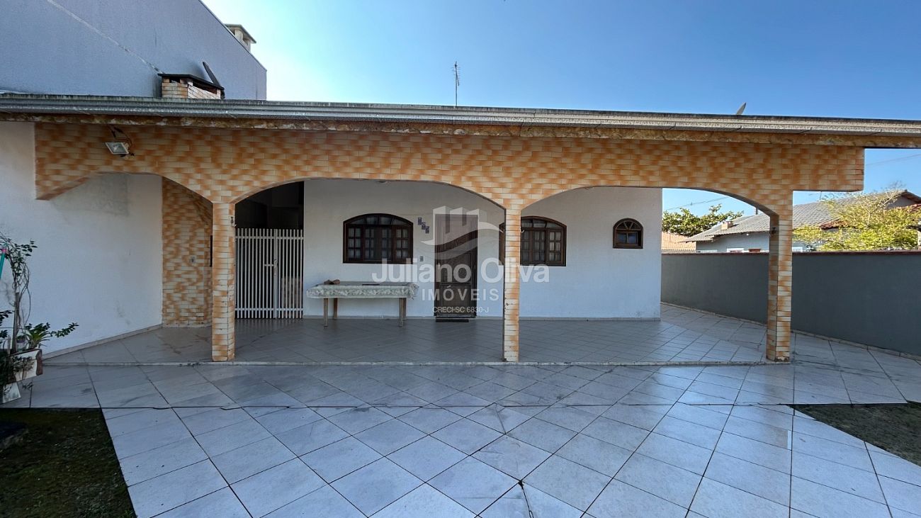 Casa, Casa á Venda 360m² - Barra do Saí - Itapoá - Barra do Sai