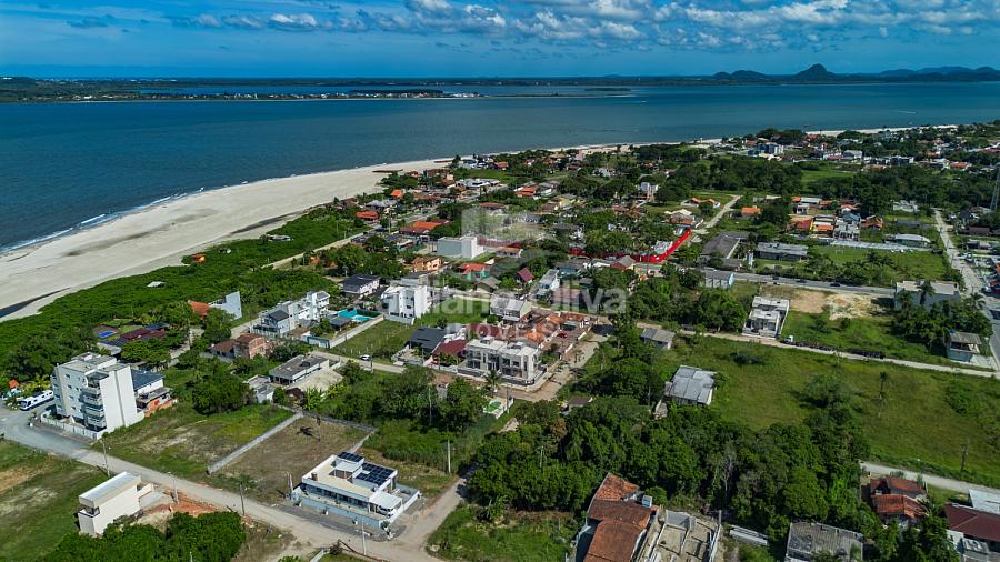 Sobrado de Alto Padrão a 250 Metros da Praia — foto 30