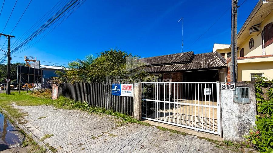 Casa de esquina + Terreno comercial em Itapema do Norte — foto 2