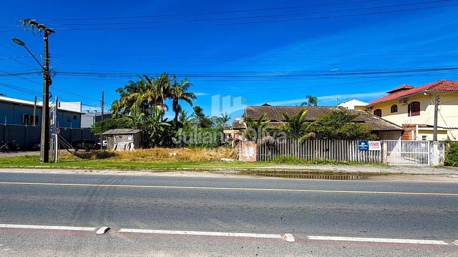 Casa de esquina + Terreno comercial em Itapema do Norte — foto 3