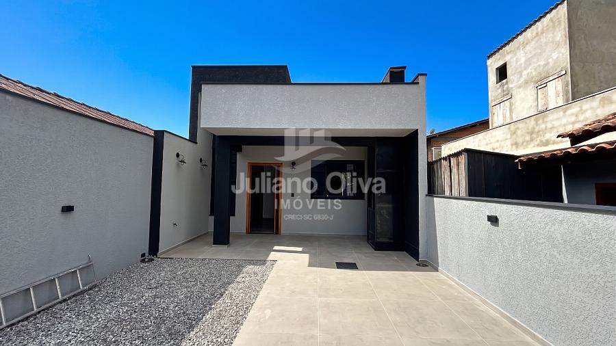 Casa a Venda com 1 Su�te - Pontal do Norte 1