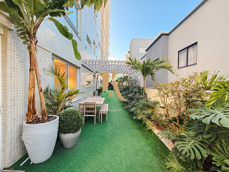 Apartamento Exclusivo com Terra�o no Centro de Itapema 13