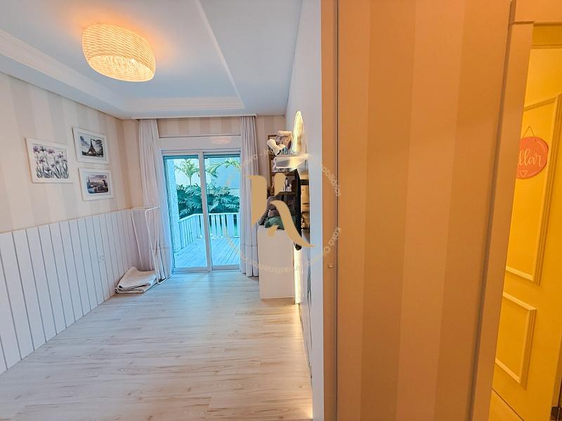 Apartamento Exclusivo com Terra�o no Centro de Itapema 27