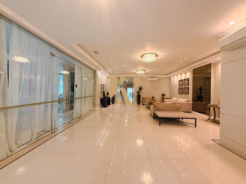 Apartamento Exclusivo com Terra�o no Centro de Itapema 38