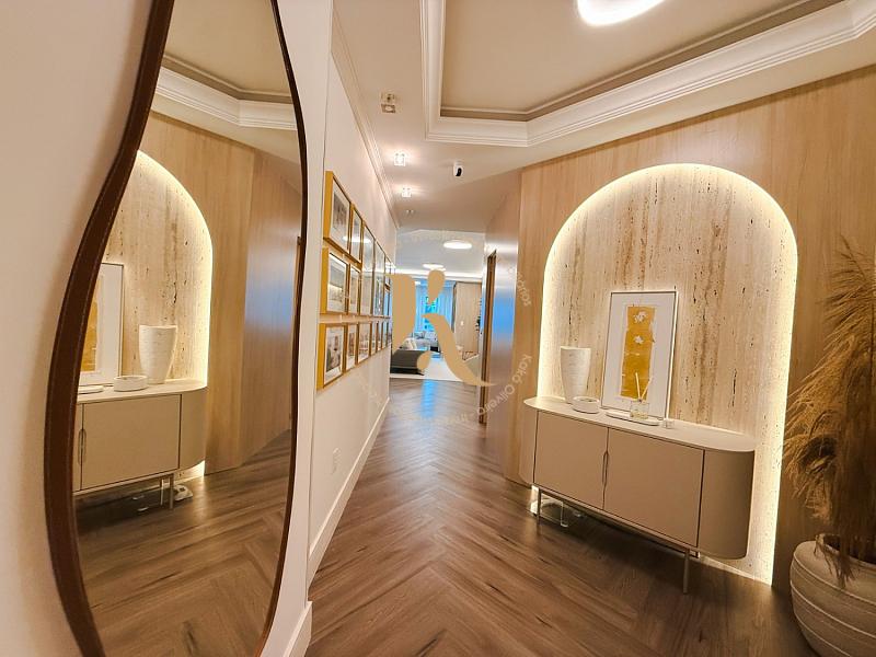 Apartamento Exclusivo com Terra�o no Centro de Itapema 1