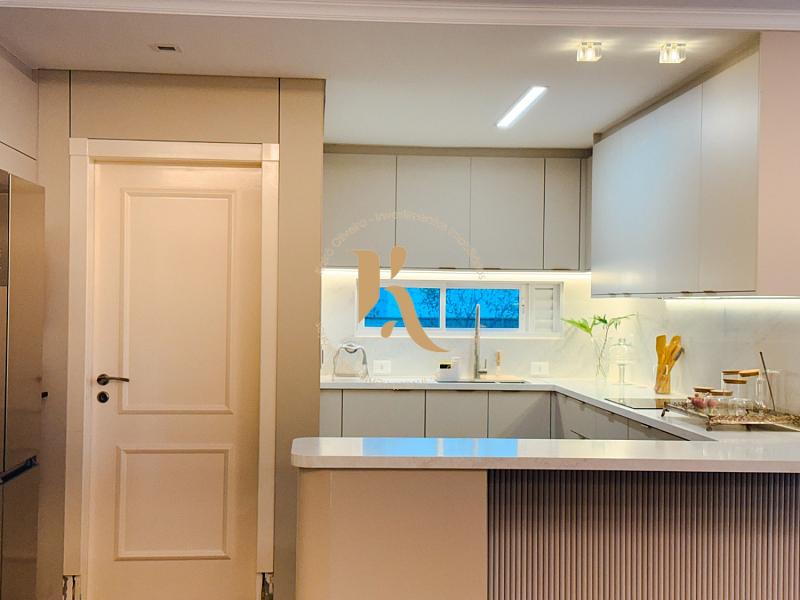 Apartamento Exclusivo com Terra�o no Centro de Itapema 5