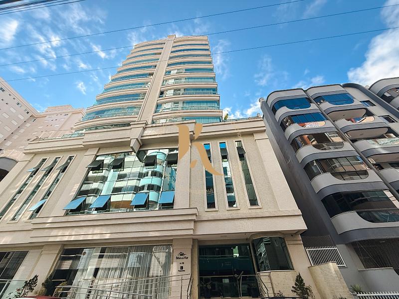 Apartamento Exclusivo com Terra�o no Centro de Itapema 34