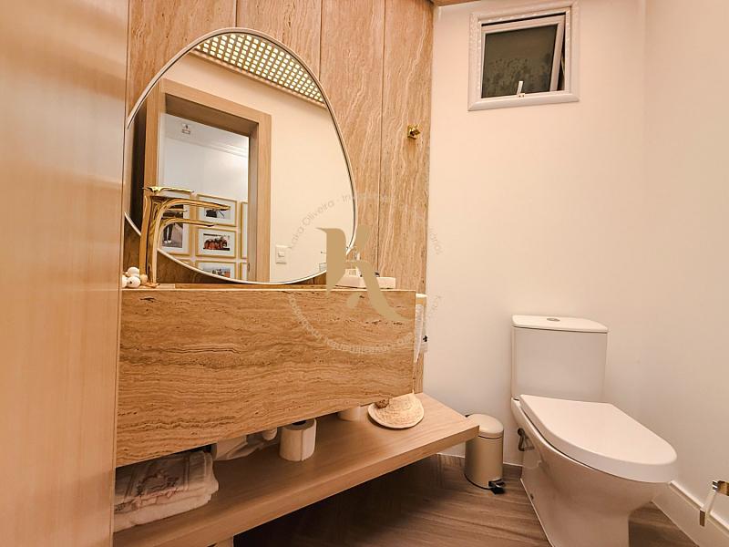 Apartamento Exclusivo com Terra�o no Centro de Itapema 2