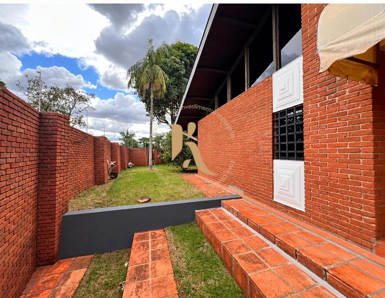 Casa ampla com piscina em Londrina, pr�xima ao aeroporto 6