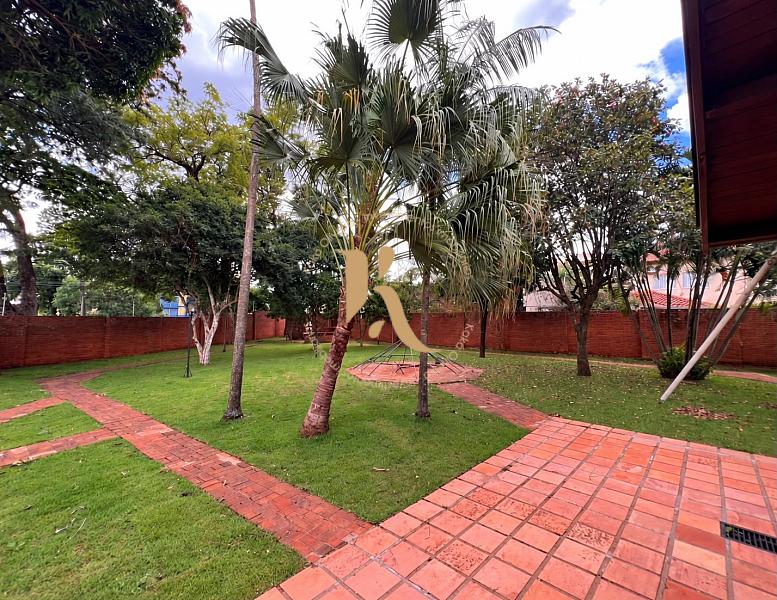 Casa ampla com piscina em Londrina, pr�xima ao aeroporto 12