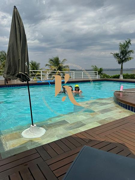📍 Ilha do Sol � Sertaneja/PR | 🏡 375 m� constru�dos | 🌳 Terreno de 2.200 m� | 🏊 19