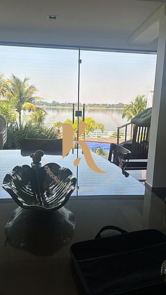 📍 Ilha do Sol � Sertaneja/PR | 🏡 375 m� constru�dos | 🌳 Terreno de 2.200 m� | 🏊 24