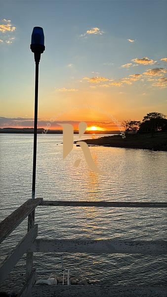 📍 Ilha do Sol � Sertaneja/PR | 🏡 375 m� constru�dos | 🌳 Terreno de 2.200 m� | 🏊 8