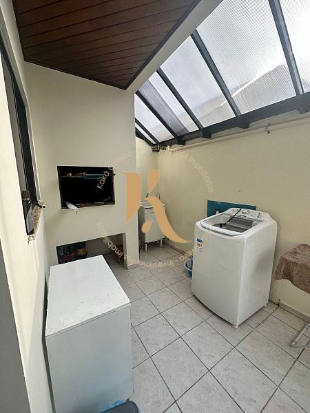 Apartamento diferenciado com terra�o no Centro de Itapema 3