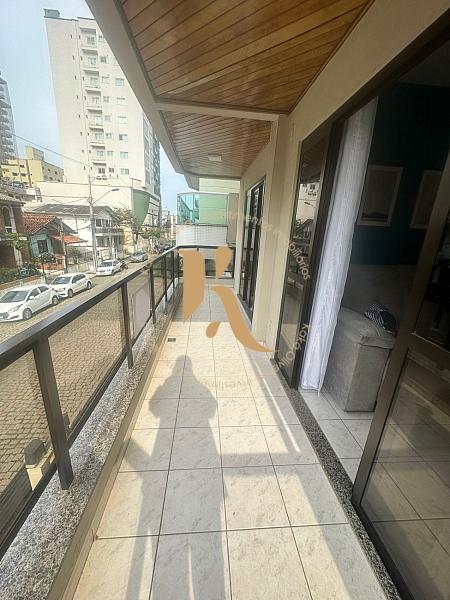 Apartamento diferenciado com terra�o no Centro de Itapema 18