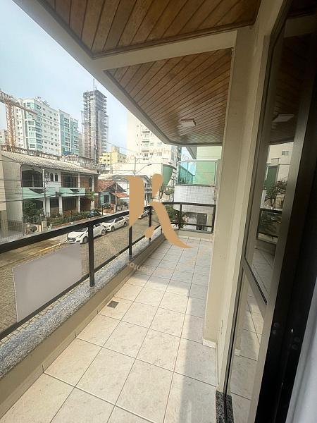 Apartamento diferenciado com terra�o no Centro de Itapema 8