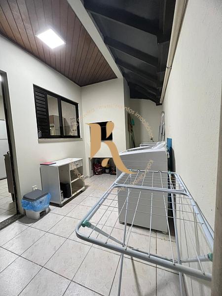 Apartamento diferenciado com terra�o no Centro de Itapema 29