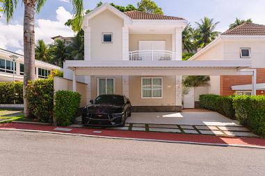 Casa de Condomínio com 3 quartos à venda, 247m², 5 banheiros, 2 garagens - Mata da Praia - Vitória