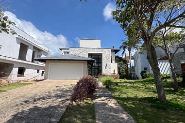 CASA 3 SUÍTES, ADEGA, JACUZZI E PISCINA, COSTÃO GOLF VELLE, PRAIA DOS INGLESES, FLORIANÓPOLIS/SC.