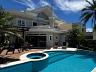 CASA 5 SU�TES, MOBILIADA, ADEGA, PISCINA + SPA, A 500M DO MAR, JURER� INTERNACIONAL, FLORIAN�POLIS/SC. 3