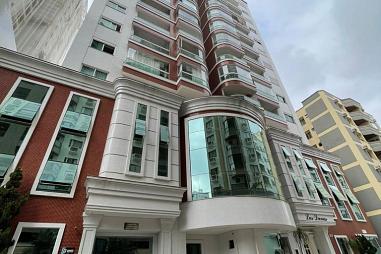 APARTAMENTO ALTO PADRÃO EMBRAED- BALNEÁRIO CAMBORIÚ/SC