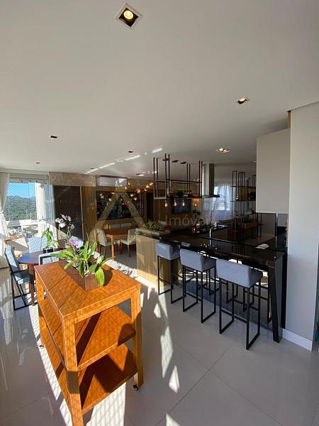 Apartamento � venda 03 Quartos - 02 Vagas - Centro - Balne�rio Cambori�/SC 1