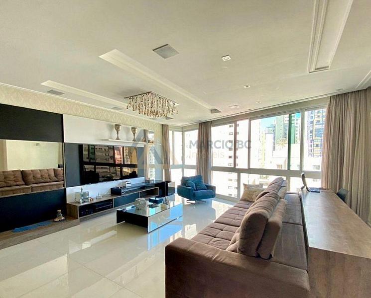 Apartamento com 3 su�tes na rua 2300, pr�ximo a Avenida Brasil centro de Balne�rio Cambori� SC 1