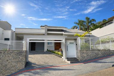 Casa Térrea e Semi Mobiliada